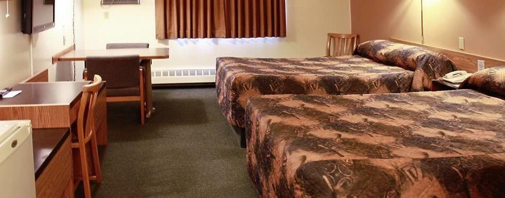 Meadow Lake Woodland Inn المظهر الخارجي الصورة